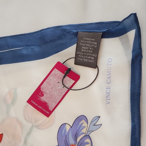 💥 HOST PICK 💥 Vince Camuto Silk Floral Scarf about 18" x 70" - Picture 3 of 7